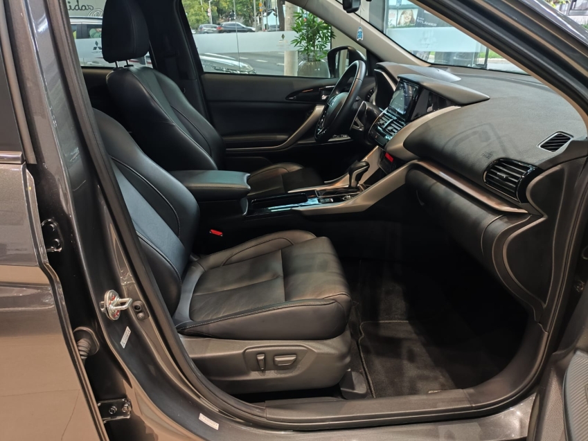 Mitsubishi-ECLIPSE CROSS-1.5 MIVEC TURBO GASOLINA HPE-S S-AWC CVT