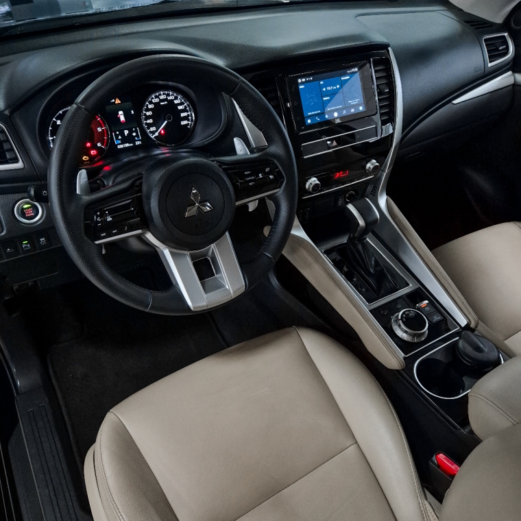 Mitsubishi-PAJERO SPORT-2.4 16V MIVEC TURBO DIESEL HPE-S AWD AUTOMÁTICO