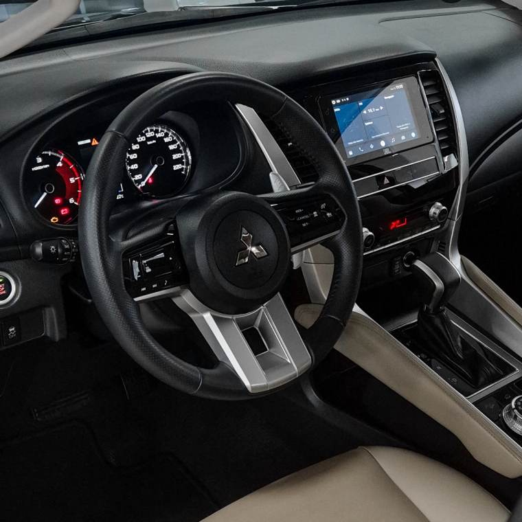 Mitsubishi-PAJERO SPORT-2.4 16V MIVEC TURBO DIESEL HPE-S AWD AUTOMÁTICO