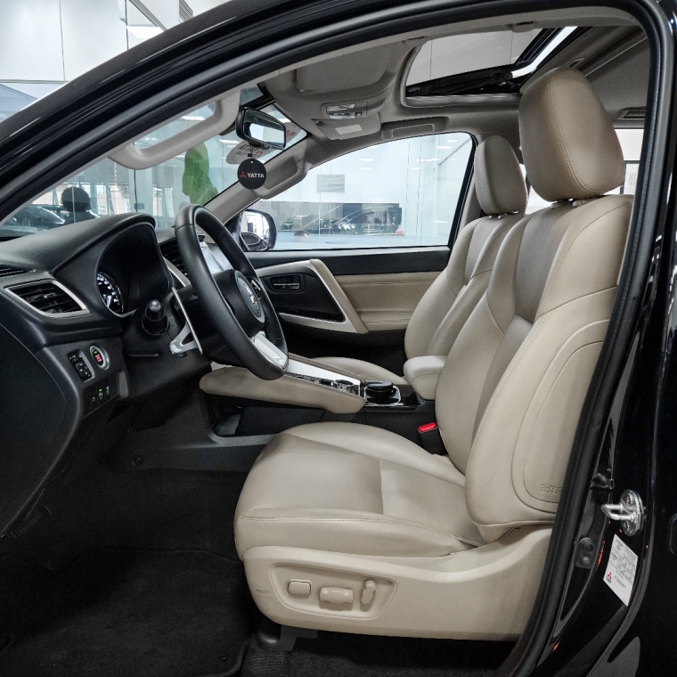 Mitsubishi-PAJERO SPORT-2.4 16V MIVEC TURBO DIESEL HPE-S AWD AUTOMÁTICO