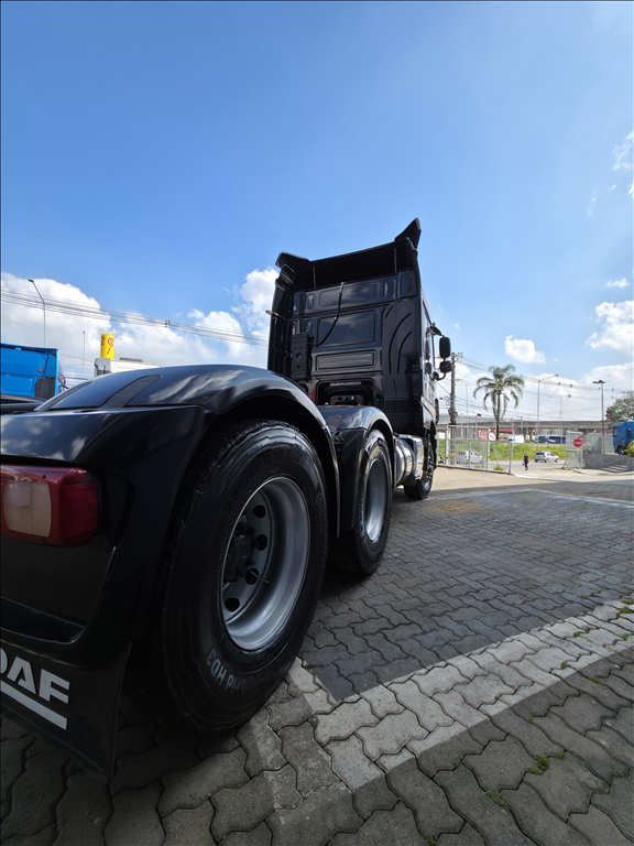 DAF-XF-XF FTT530 6x4 Space Cab (die)(E5)