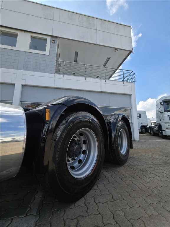 DAF-XF-XF FTT530 6x4 Space Cab (die)(E5)