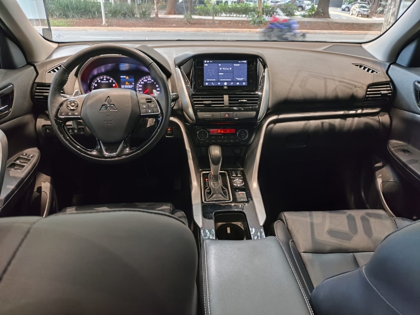 Mitsubishi-ECLIPSE CROSS-1.5 MIVEC TURBO GASOLINA HPE-S S-AWC CVT