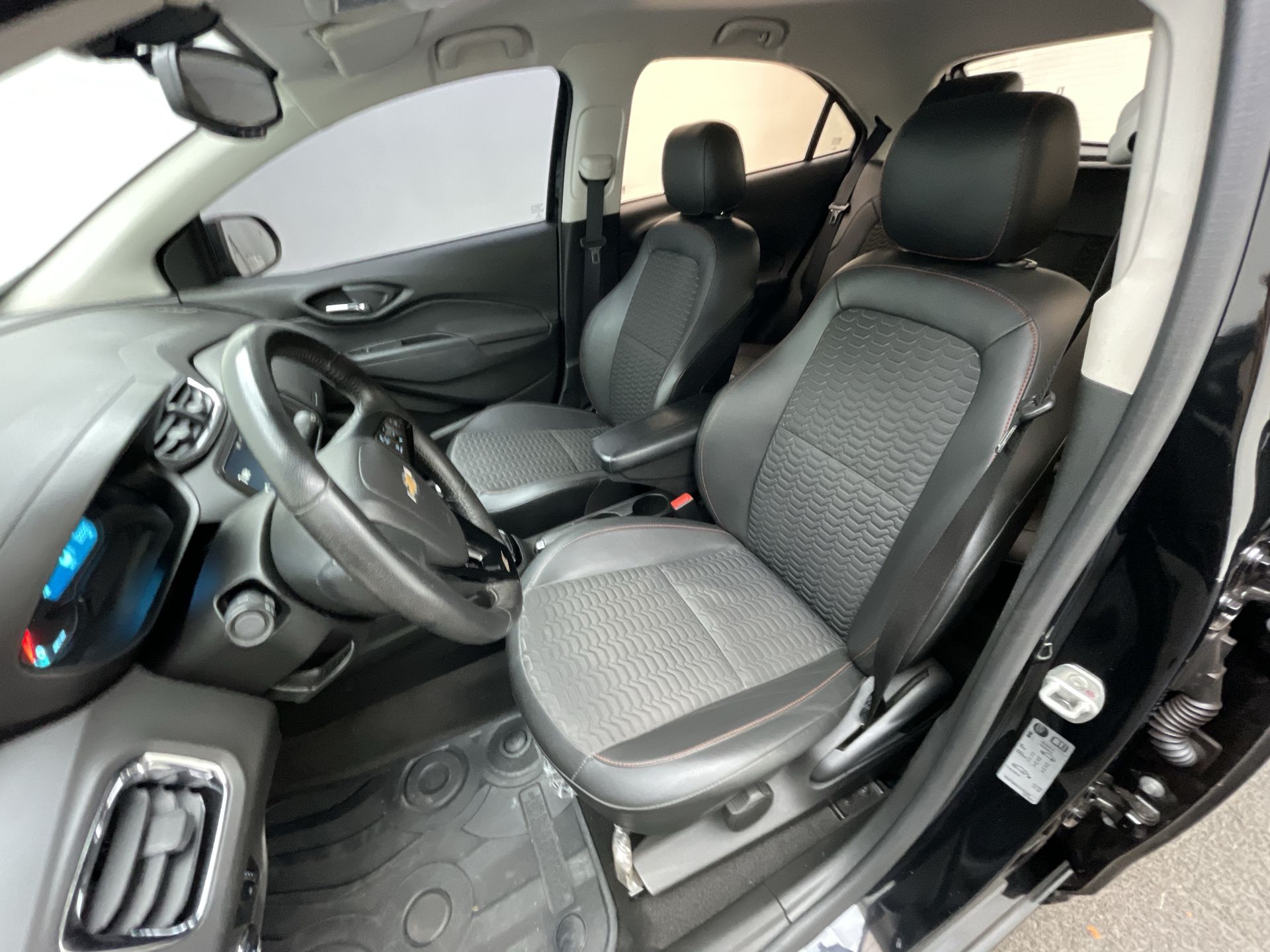 ONIX HATCH LTZ 1.4 8V FlexPower 5p Mec.