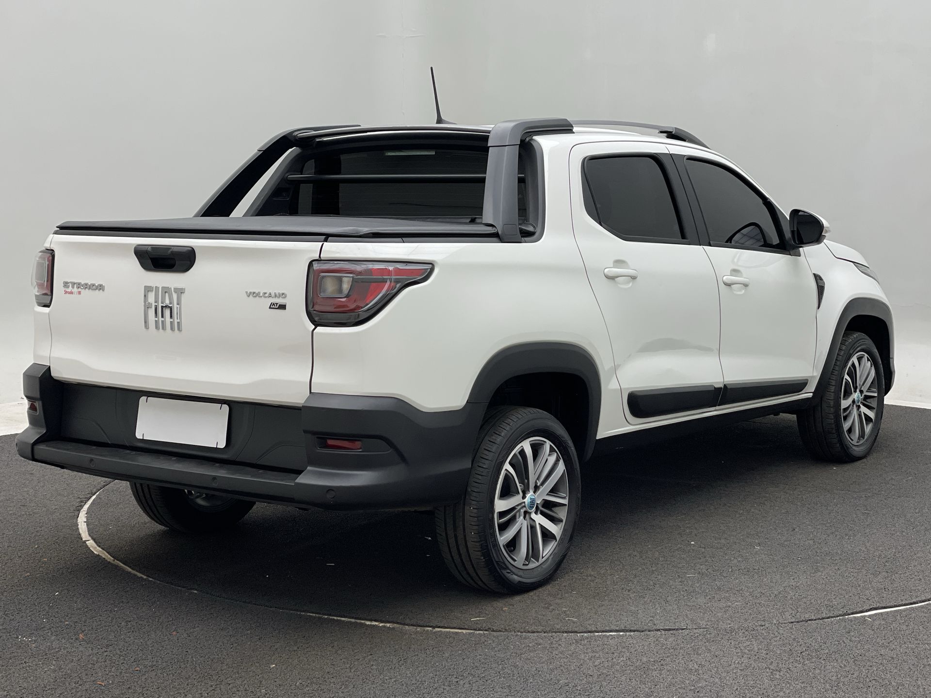 Fiat-STRADA-Strada Volcano 1.3 Flex 8V CD Aut.