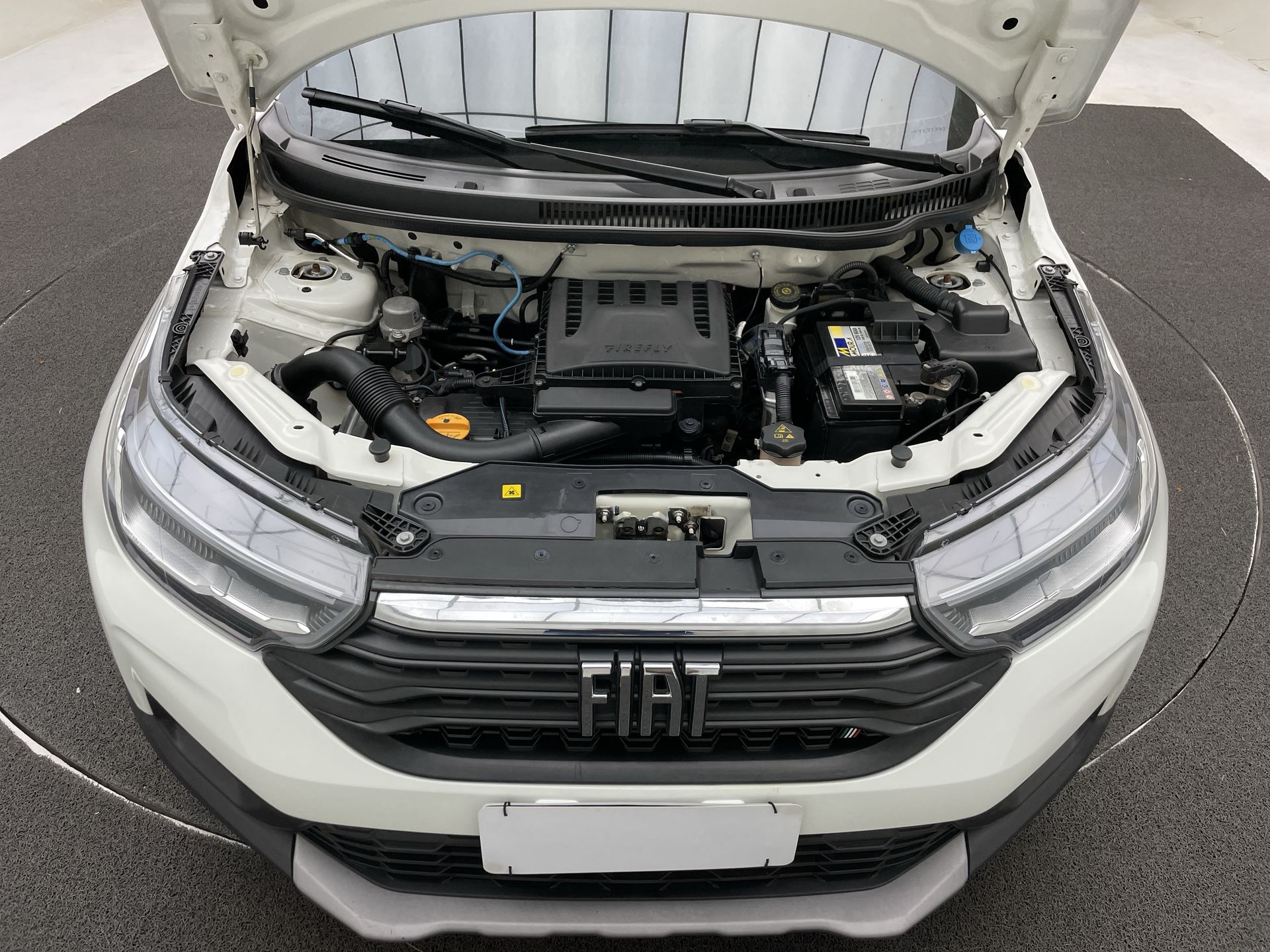 Strada Volcano 1.3 Flex 8V CD Aut.