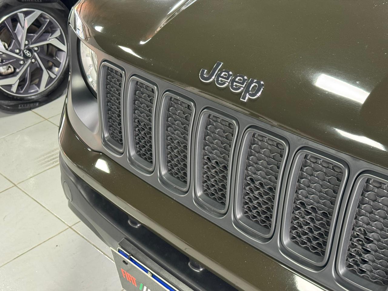 Jeep-RENEGADE-Renegade 1.8 4x2 Flex 16V Aut.