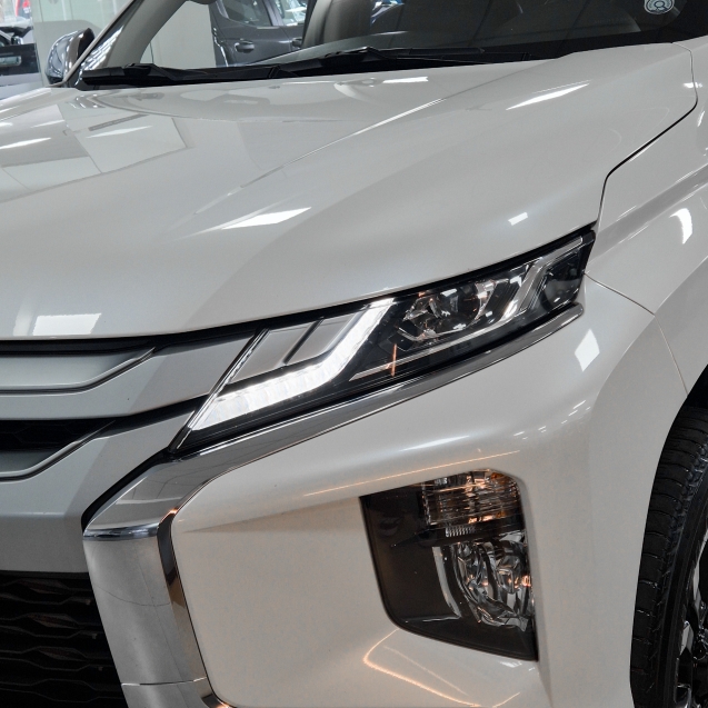 Mitsubishi-L200 TRITON-2.4 16V TURBO DIESEL SPORT HPE CD 4P 4X4 AUTOMÁTICO