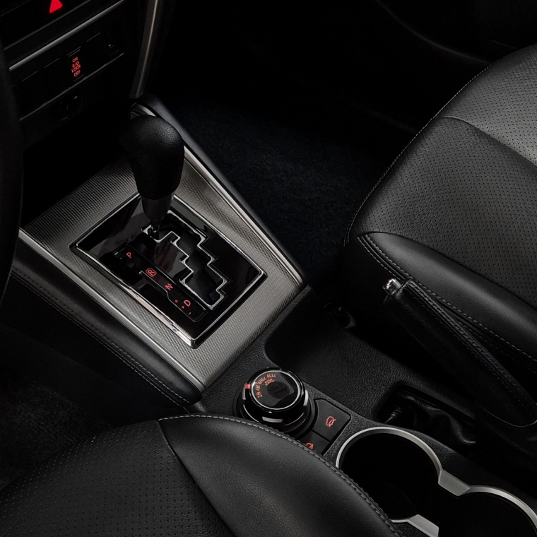 Mitsubishi-L200 TRITON-2.4 16V TURBO DIESEL SPORT HPE CD 4P 4X4 AUTOMÁTICO