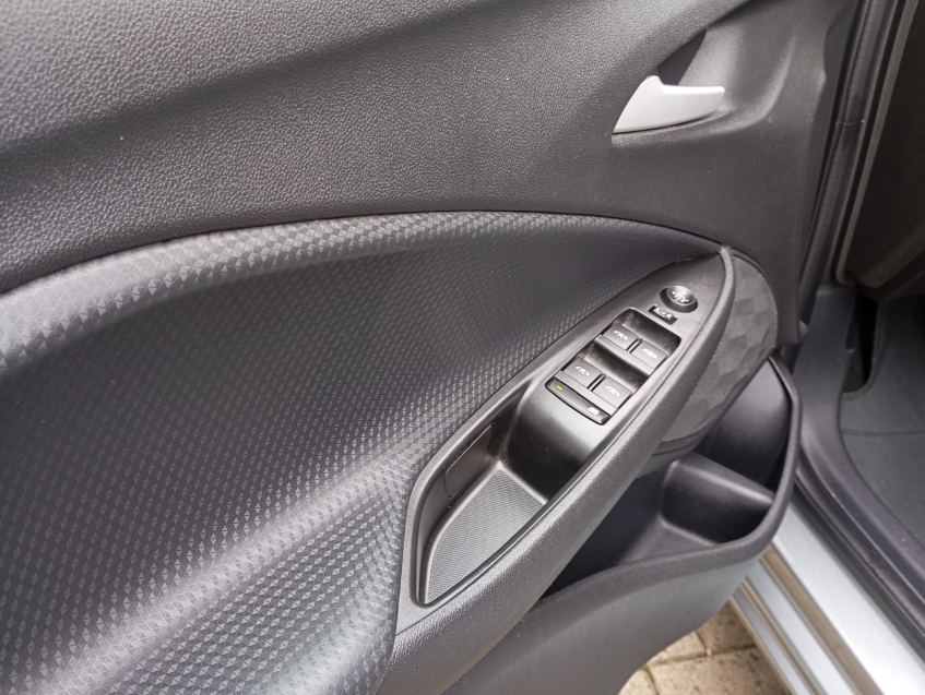 GM - Chevrolet-ONIX-1.0 TURBO FLEX PLUS LTZ AUTOMÁTICO