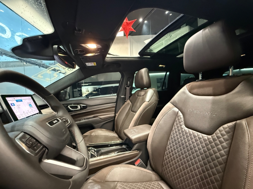 Jeep-COMMANDER-1.3 T270 TURBO FLEX OVERLAND AT6