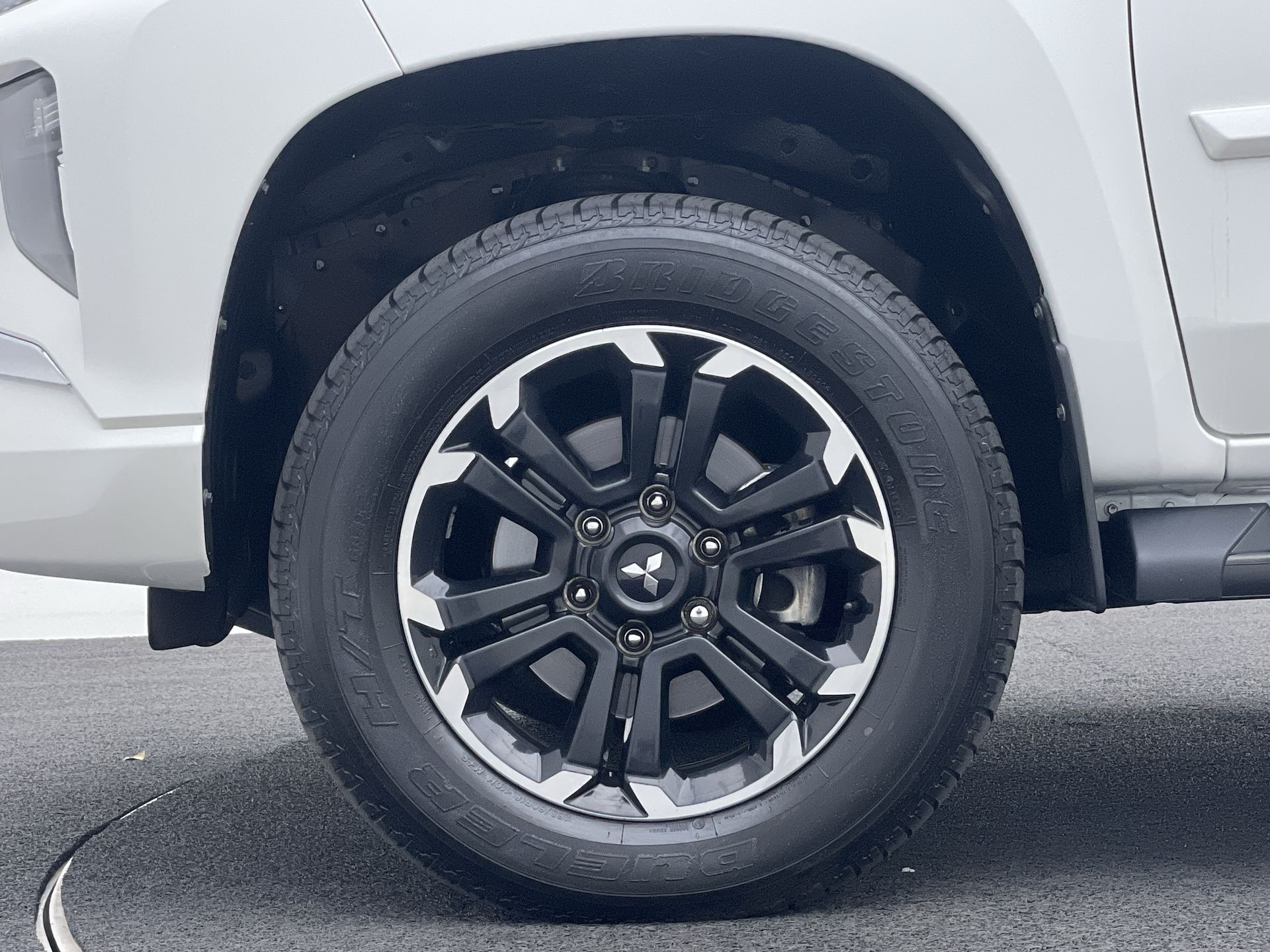 Mitsubishi-L200 TRITON-L200 Triton Sport HPE 2.4 CD Diesel Aut.