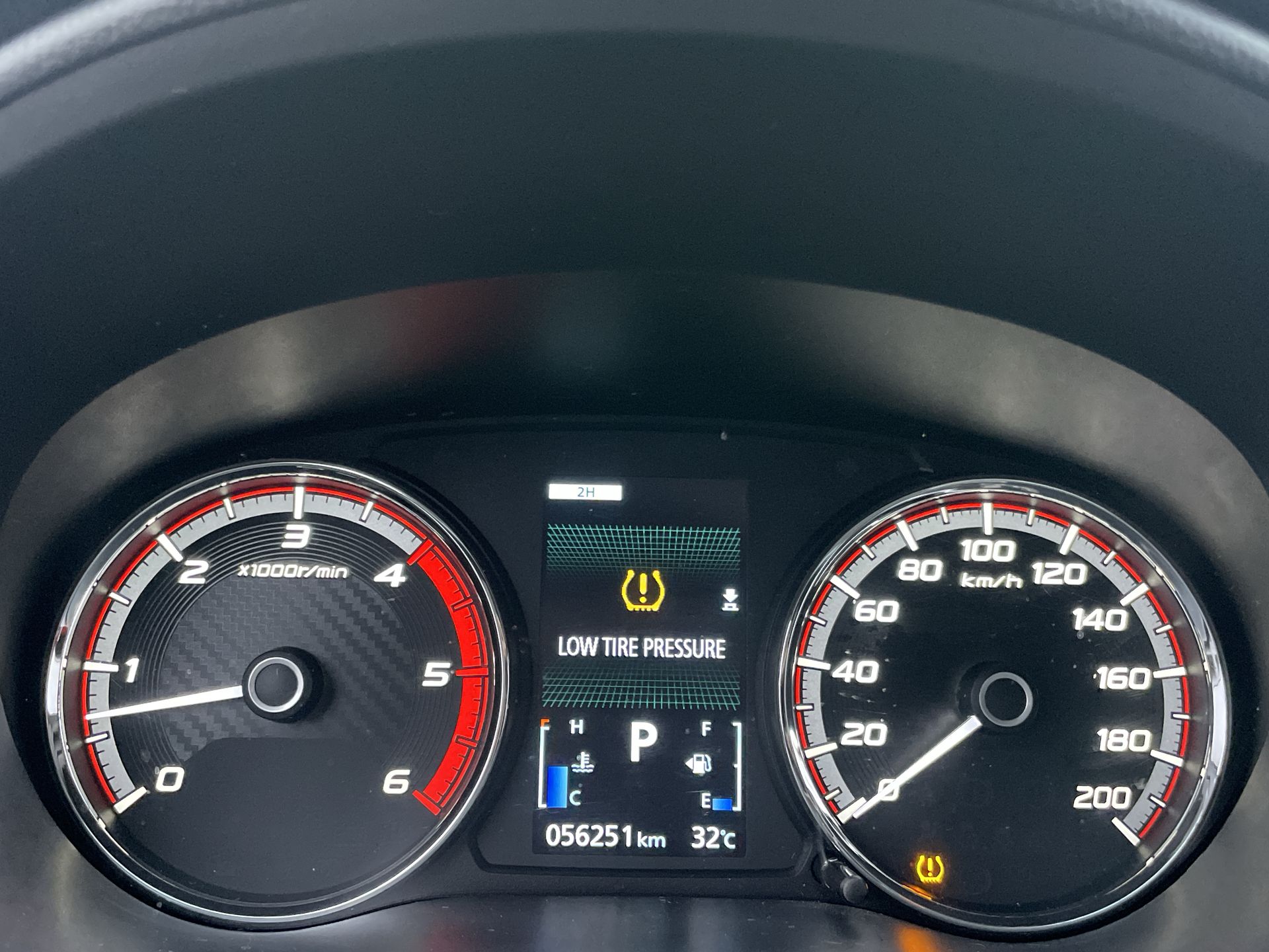 Mitsubishi-L200 TRITON-L200 Triton Sport HPE 2.4 CD Diesel Aut.