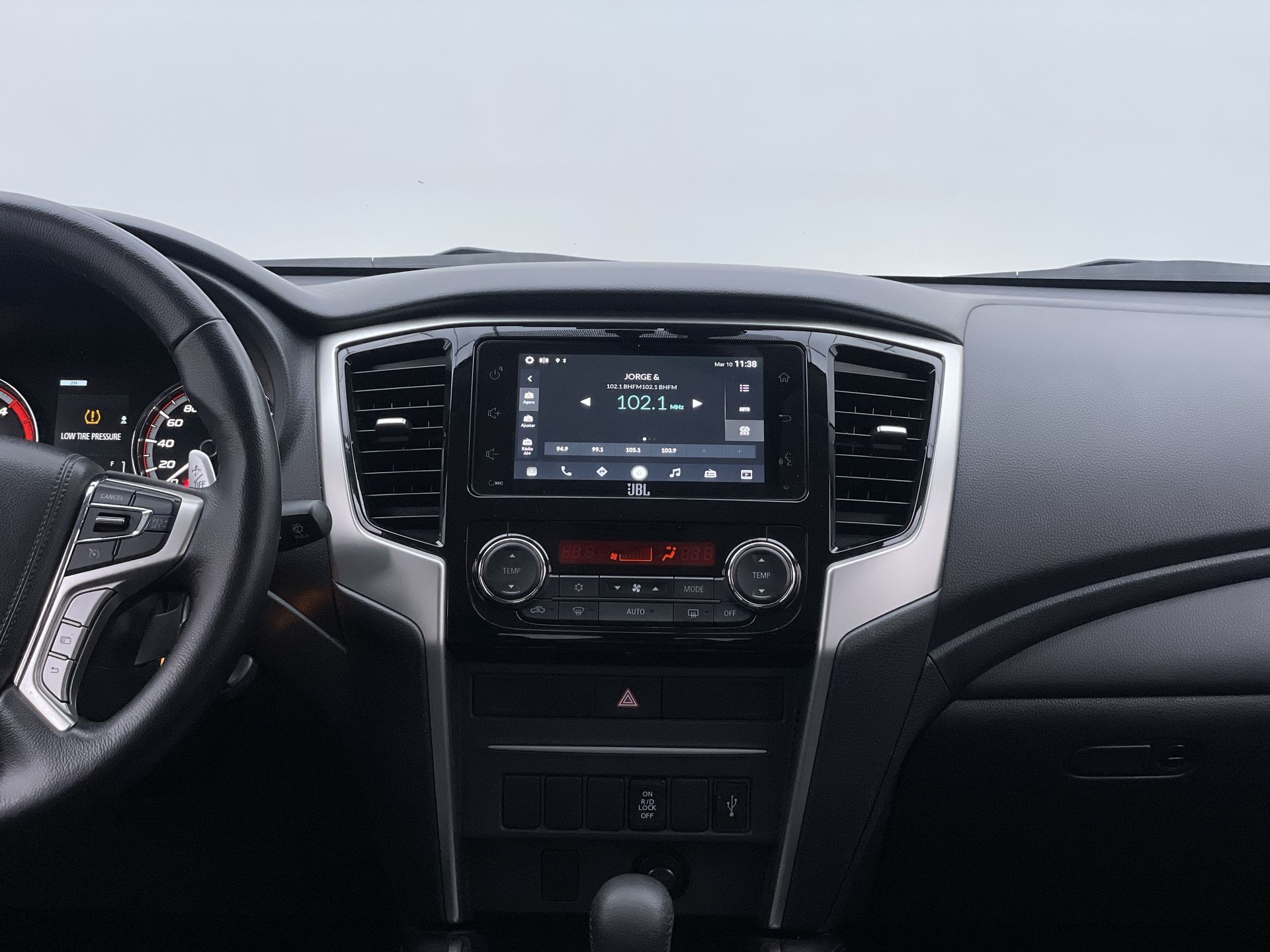 Mitsubishi-L200 TRITON-L200 Triton Sport HPE 2.4 CD Diesel Aut.