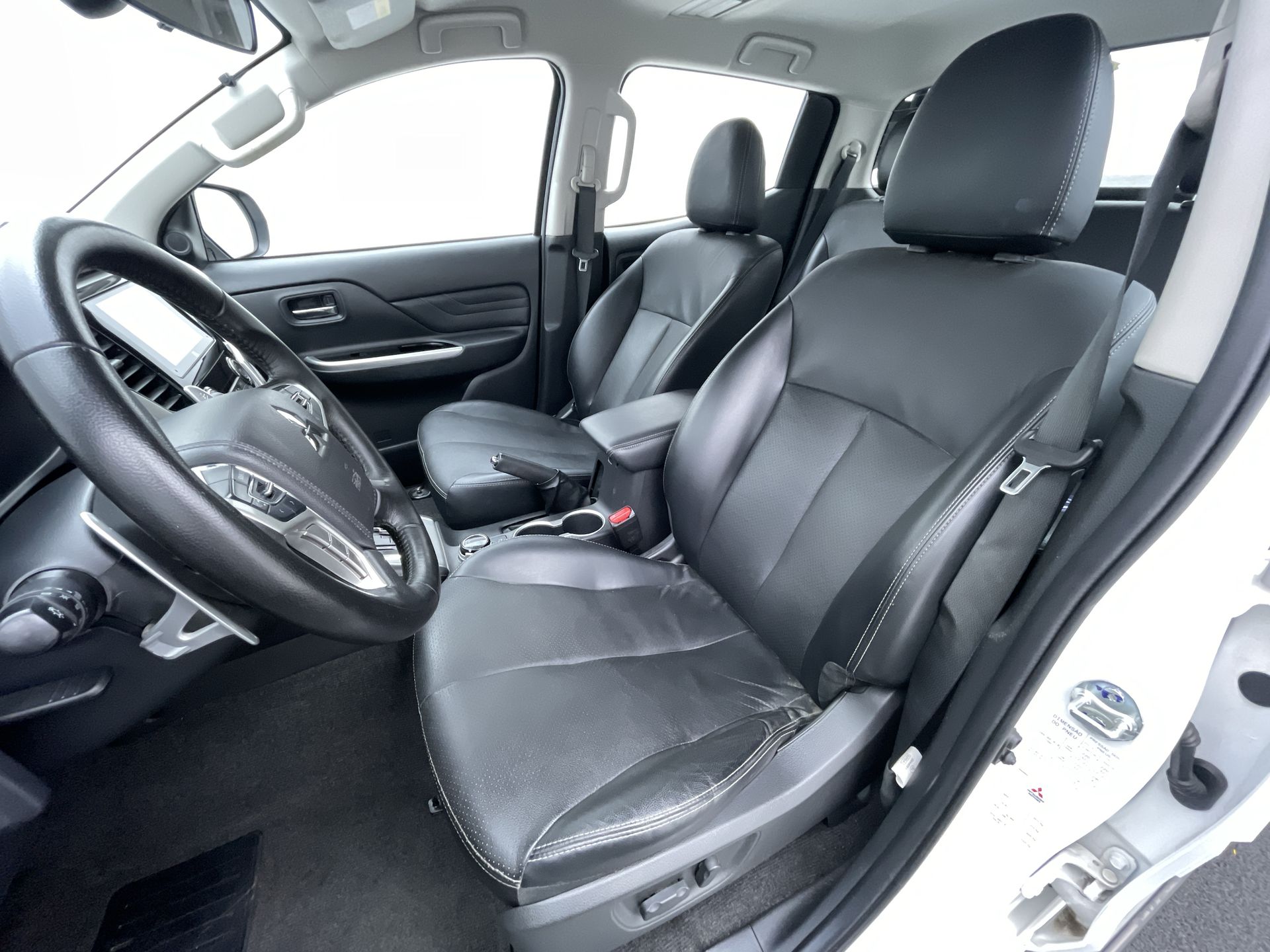 Mitsubishi-L200 TRITON-L200 Triton Sport HPE 2.4 CD Diesel Aut.