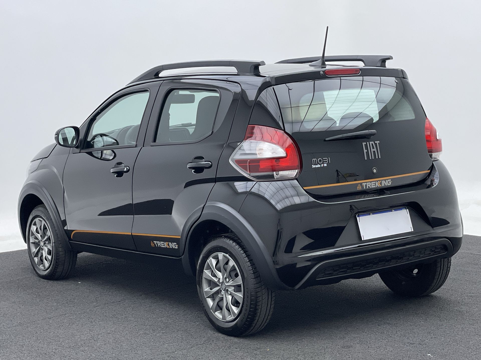 Fiat-MOBI-MOBI TREKKING 1.0 Flex 5p.