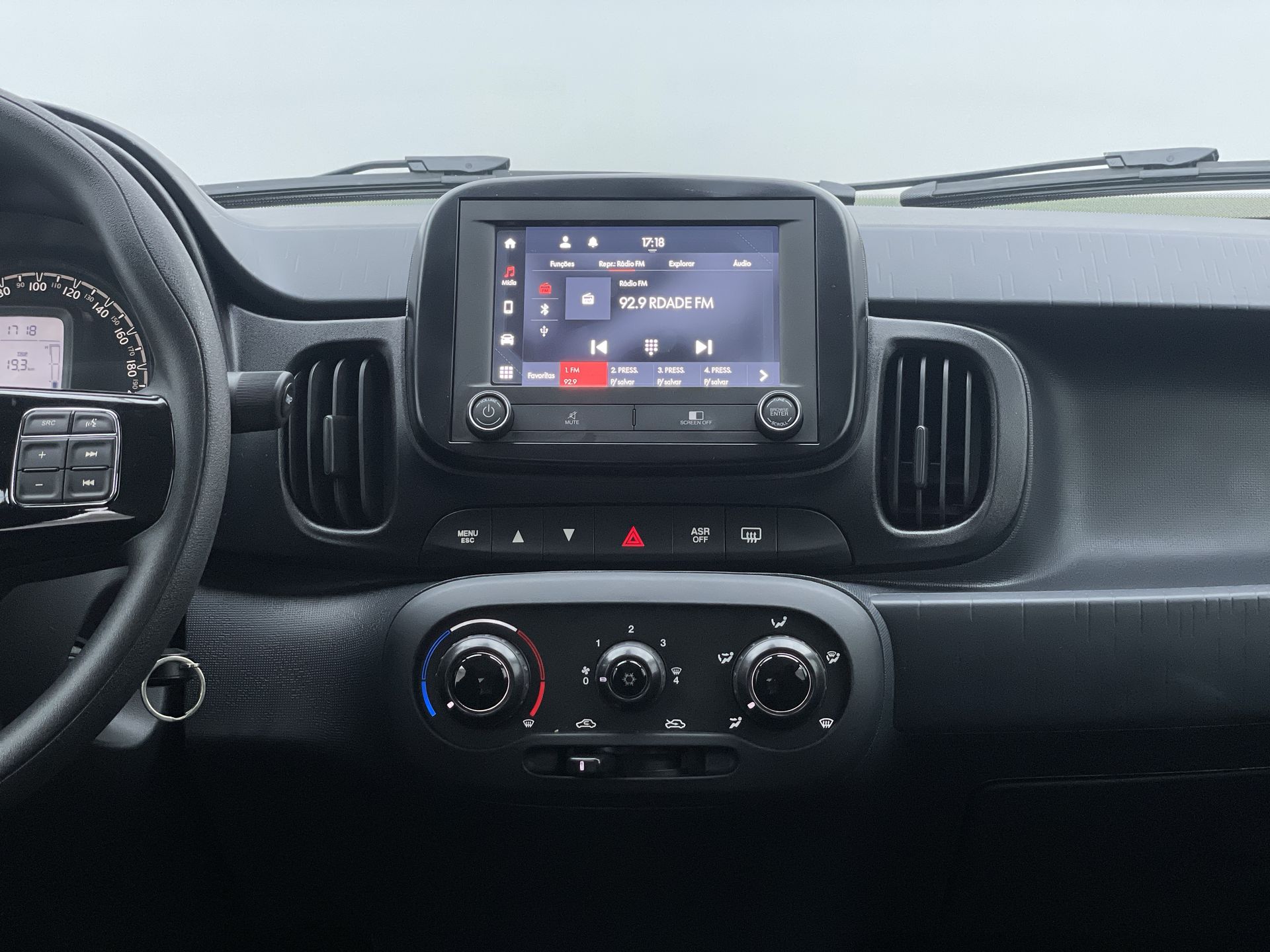 Fiat-MOBI-MOBI TREKKING 1.0 Flex 5p.