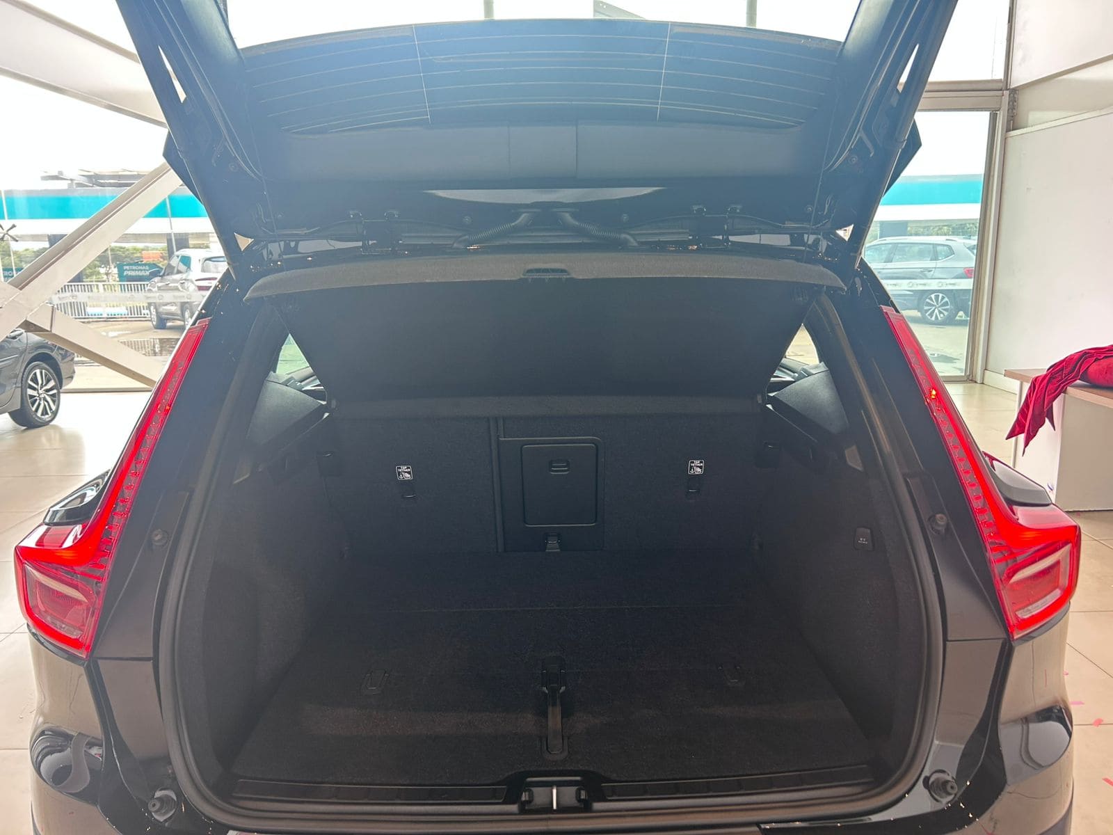 Volvo-XC-XC P6 RECHARGE ELECTRIC PLUS