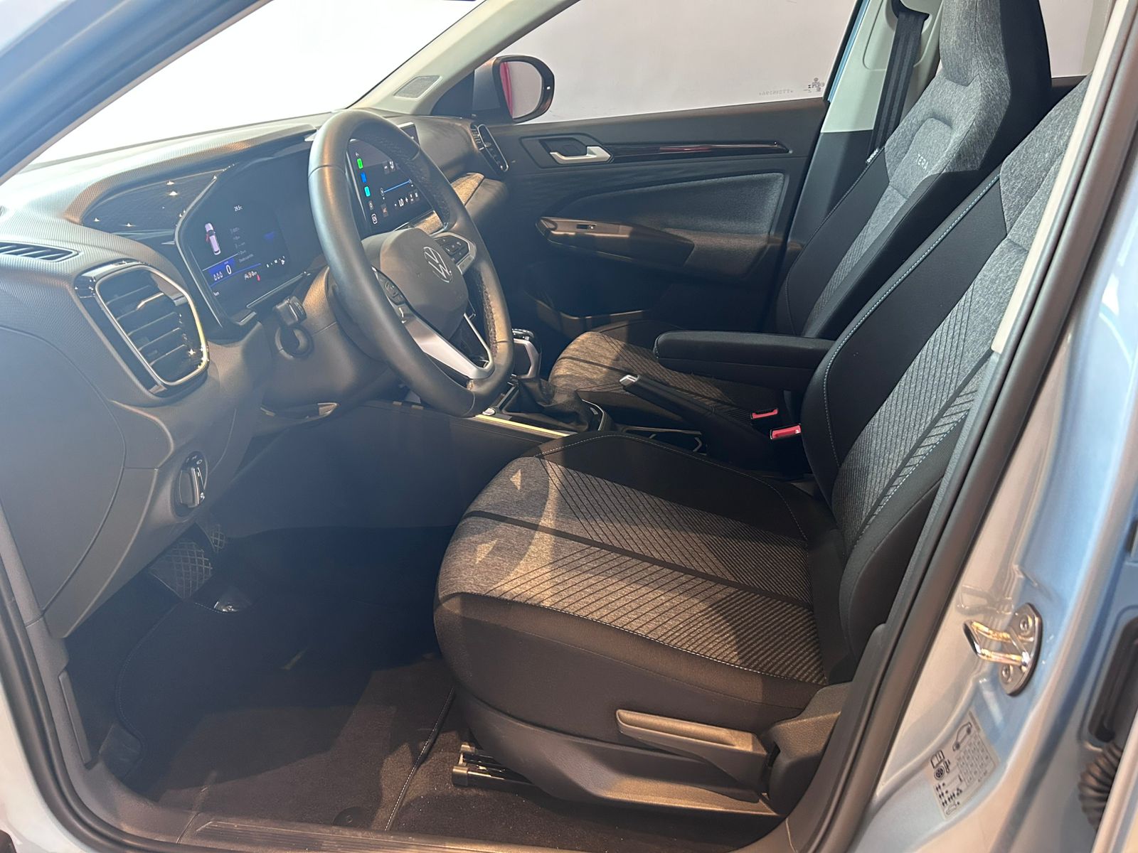 VW - Volkswagen-TERA-Tera Comfort 1.0 170 TSI Flex 12V 5p Aut