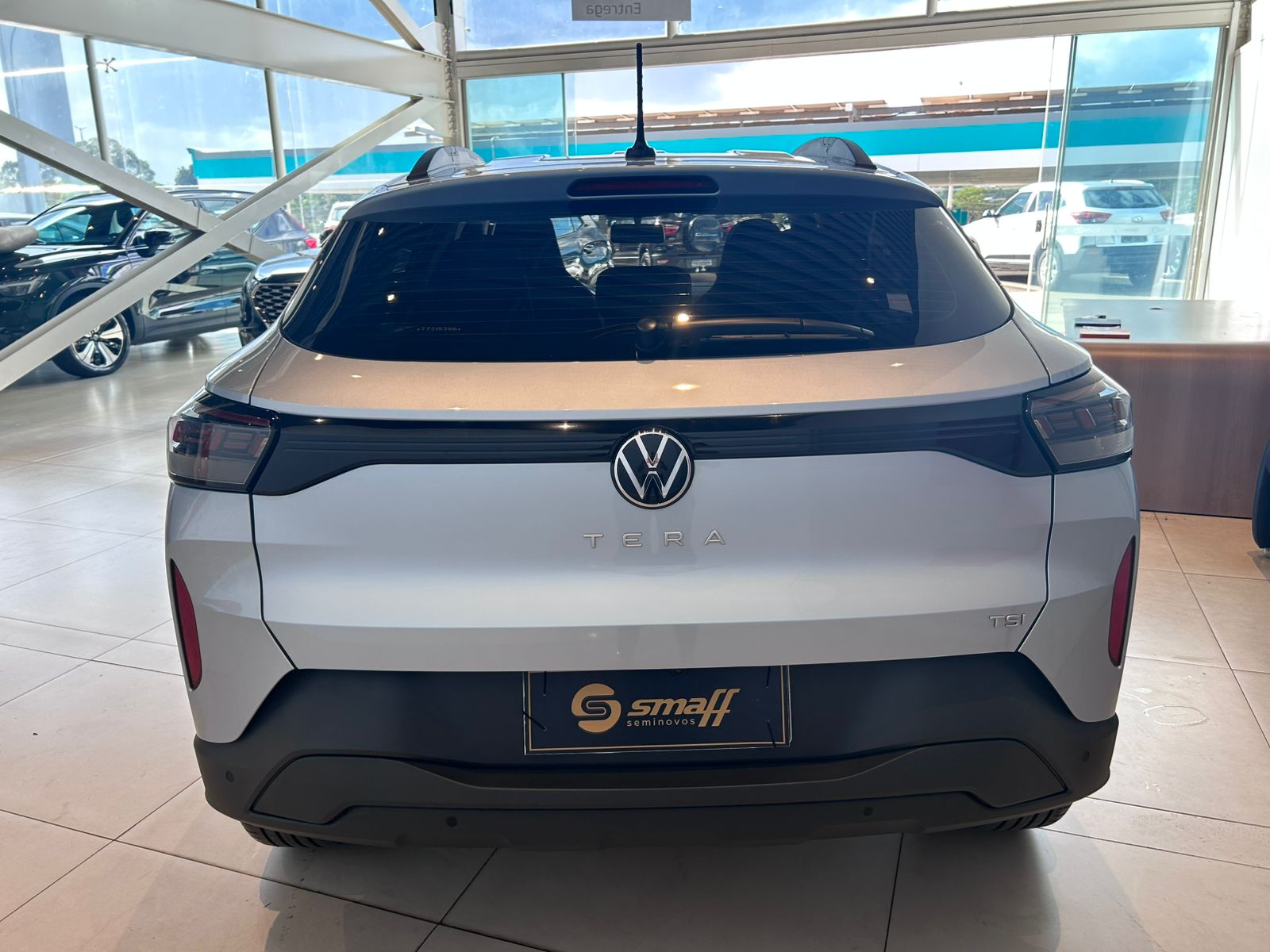 VW - Volkswagen-TERA-Tera Comfort 1.0 170 TSI Flex 12V 5p Aut