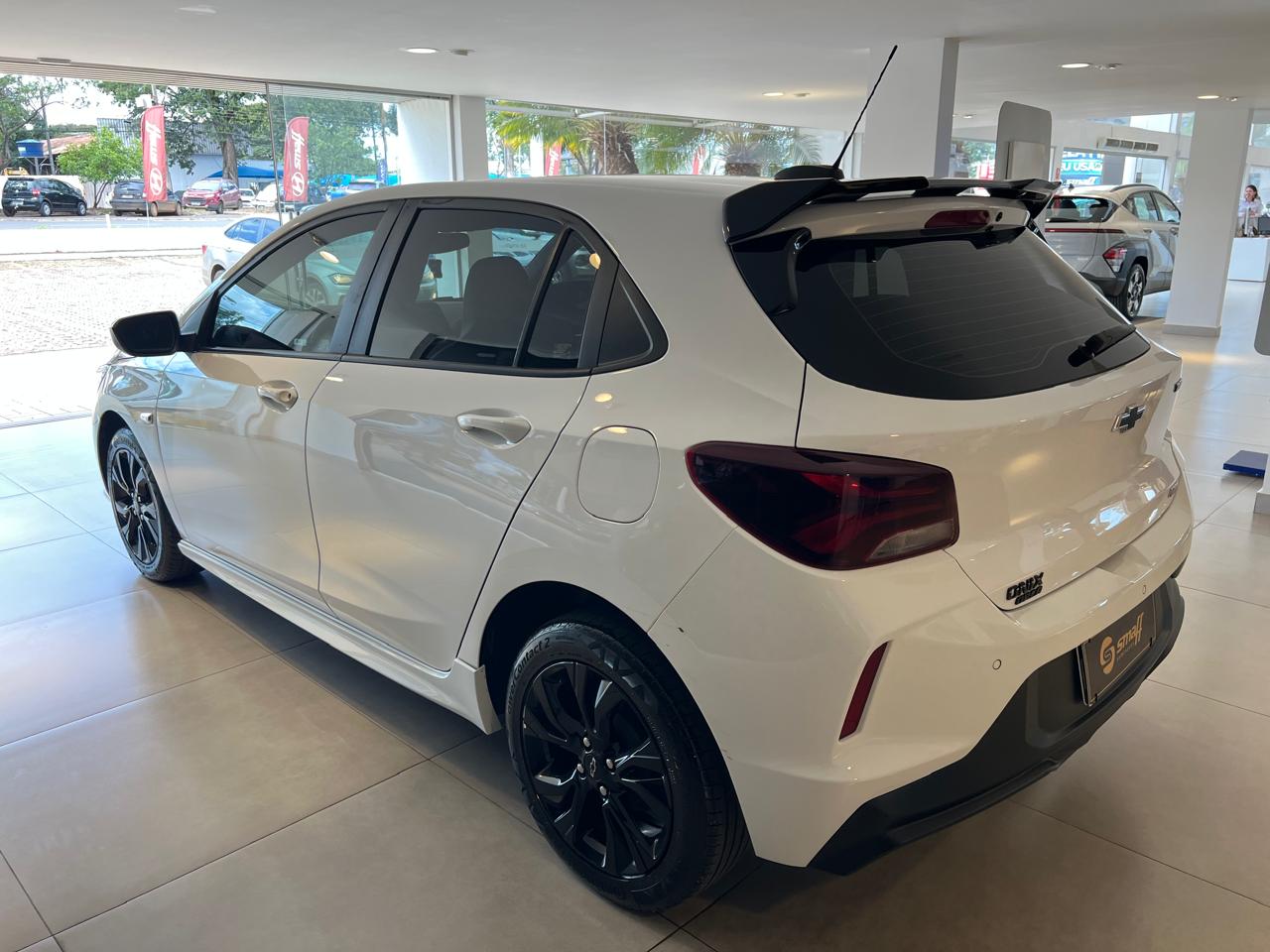 GM - Chevrolet-ONIX-ONIX HATCH RS 1.0 TB 12V Flex 5p Aut.