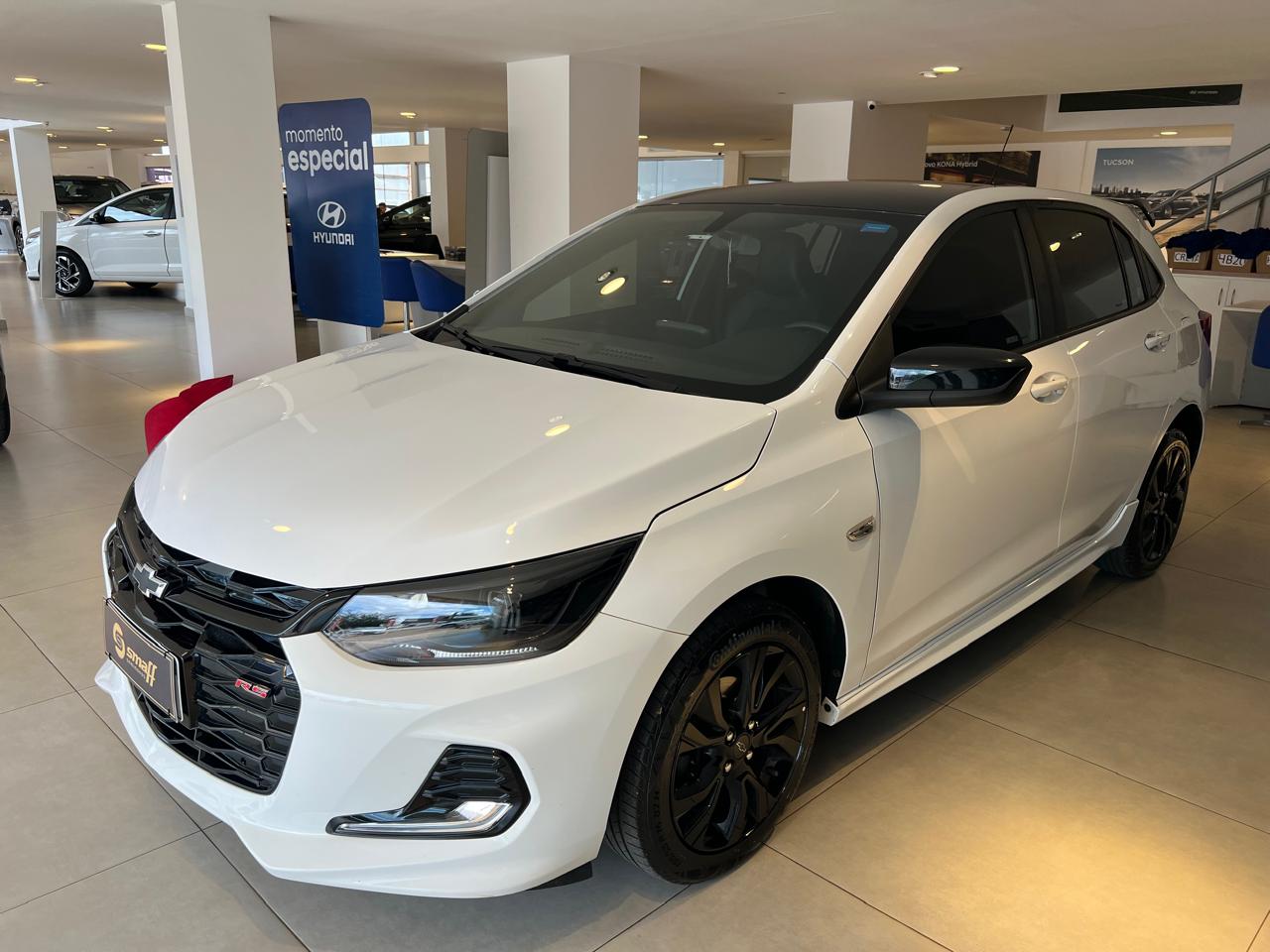 GM - Chevrolet-ONIX-ONIX HATCH RS 1.0 TB 12V Flex 5p Aut.