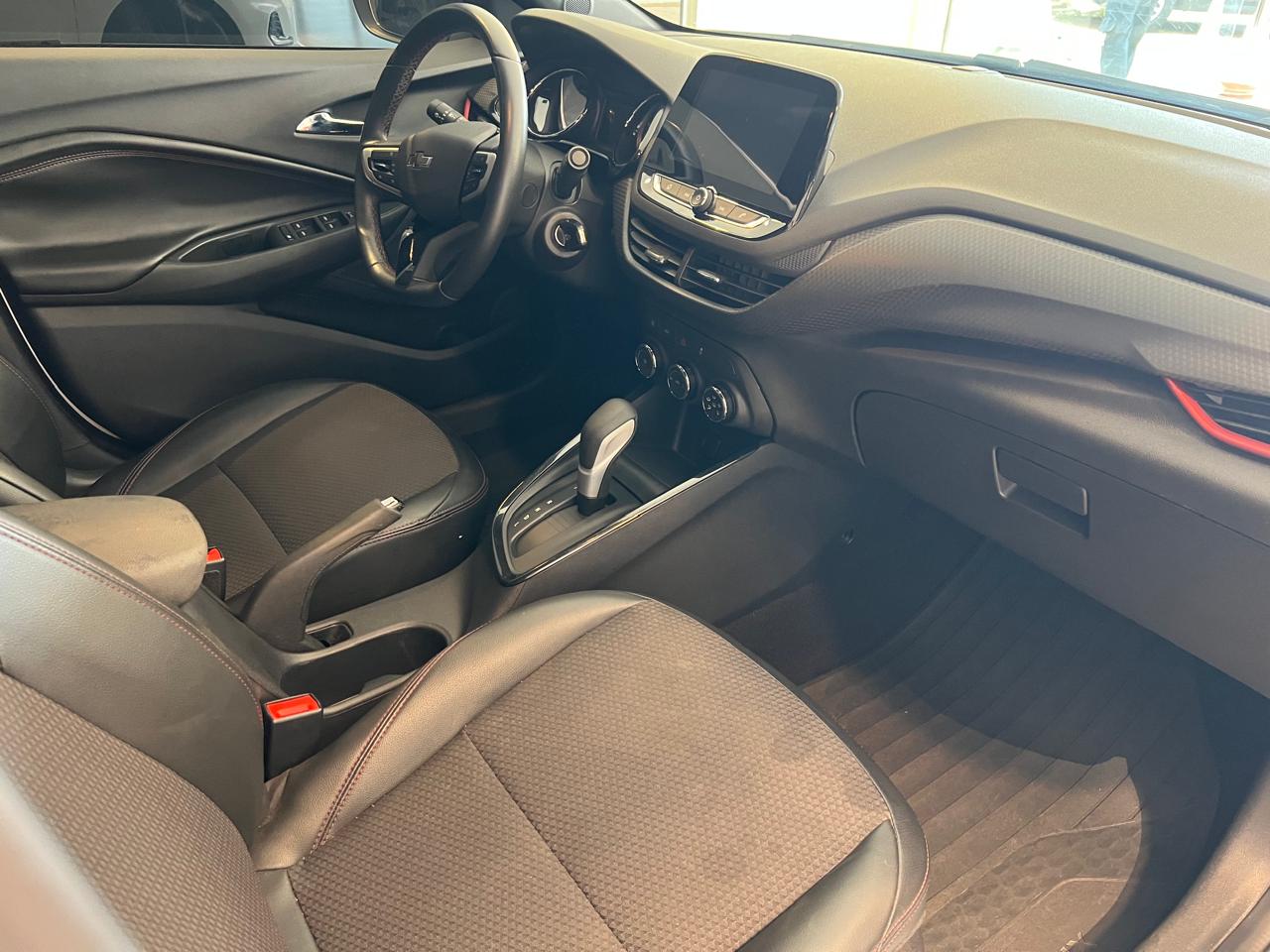 GM - Chevrolet-ONIX-ONIX HATCH RS 1.0 TB 12V Flex 5p Aut.