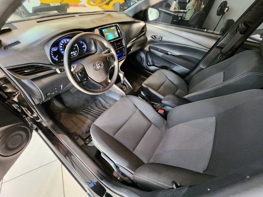 Toyota-YARIS-1.5 16V FLEX XL MULTIDRIVE