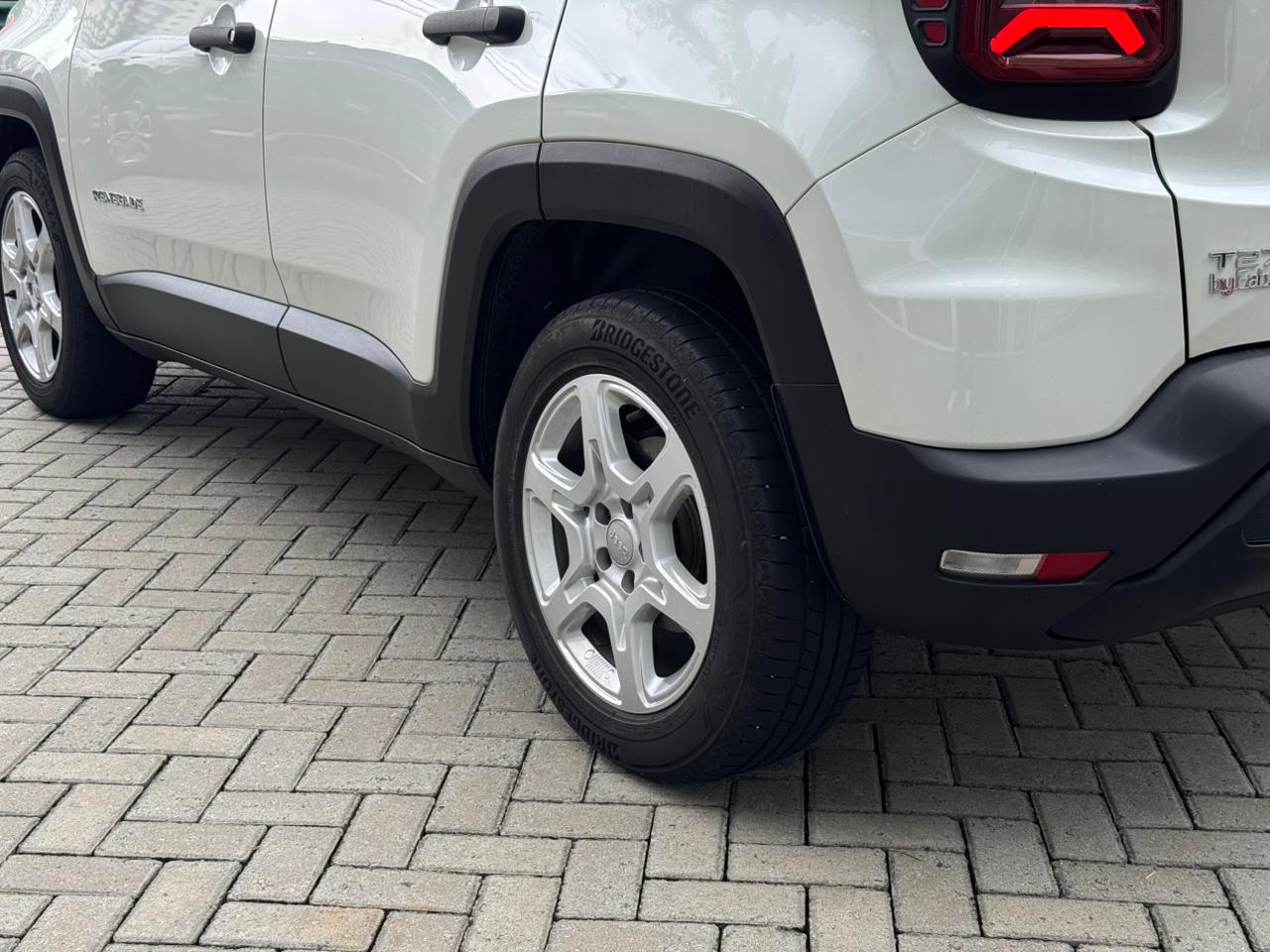 Jeep-RENEGADE-Renegade Sport T270 1.3 TB 4x2 Flex Aut.