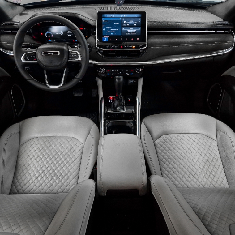 Jeep-COMMANDER-1.3 T270 TURBO FLEX OVERLAND AT6