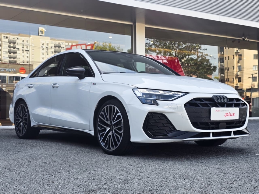 Audi-A3-2.0 40 TFSI GASOLINA SEDAN PERFORMANCE BLACK S-TRONIC