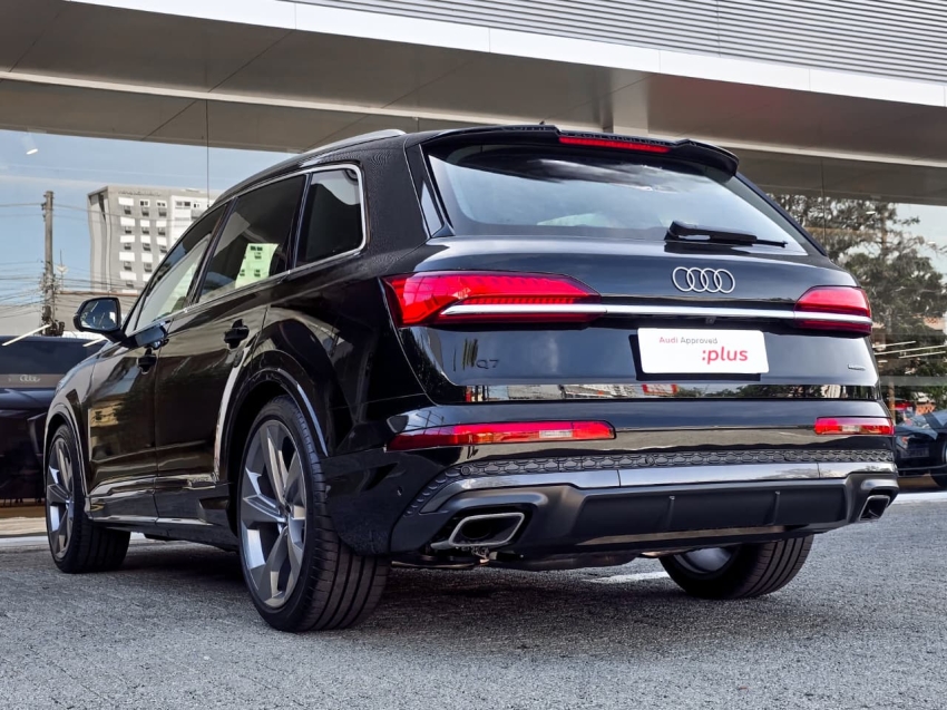 Audi-Q7-3.0 55 TFSI MHEV S-LINE QUATTRO TIPTRONIC