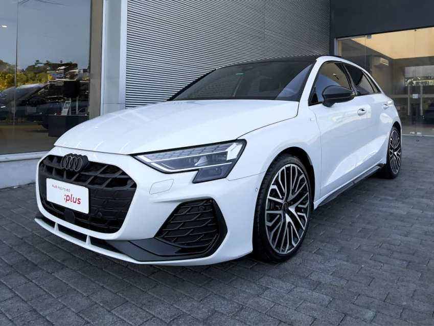 Audi-A3-2.0 40 TFSI GASOLINA SPORTBACK PERFORMANCE BLACK S-TRONIC