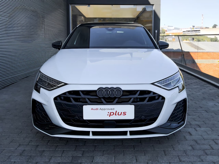 Audi-A3-2.0 40 TFSI GASOLINA SPORTBACK PERFORMANCE BLACK S-TRONIC