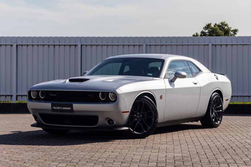 Dodge-CHALLENGER-6.4 V8 HEMI GASOLINA R/T SCAT PACK TORQUEFLITE