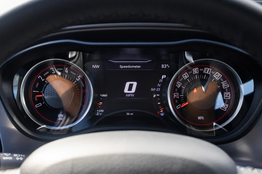 Dodge-CHALLENGER-6.4 V8 HEMI GASOLINA R/T SCAT PACK TORQUEFLITE