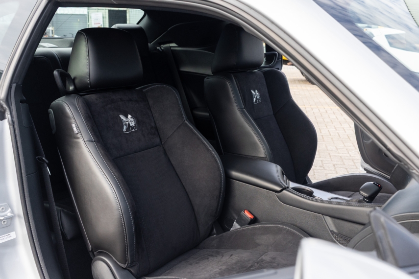 Dodge-CHALLENGER-6.4 V8 HEMI GASOLINA R/T SCAT PACK TORQUEFLITE