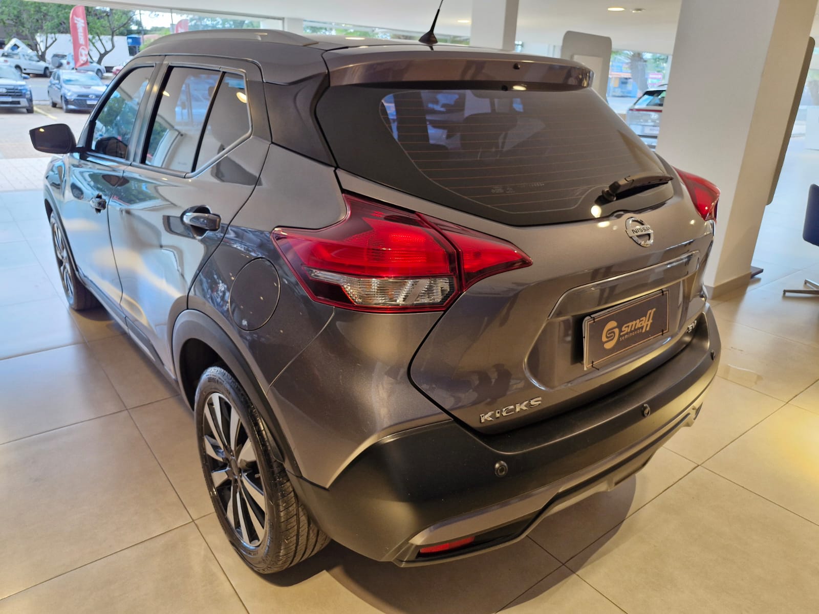 Nissan-KICKS-KICKS 1.6 16V FLEXSTART SL 4P XTRONIC