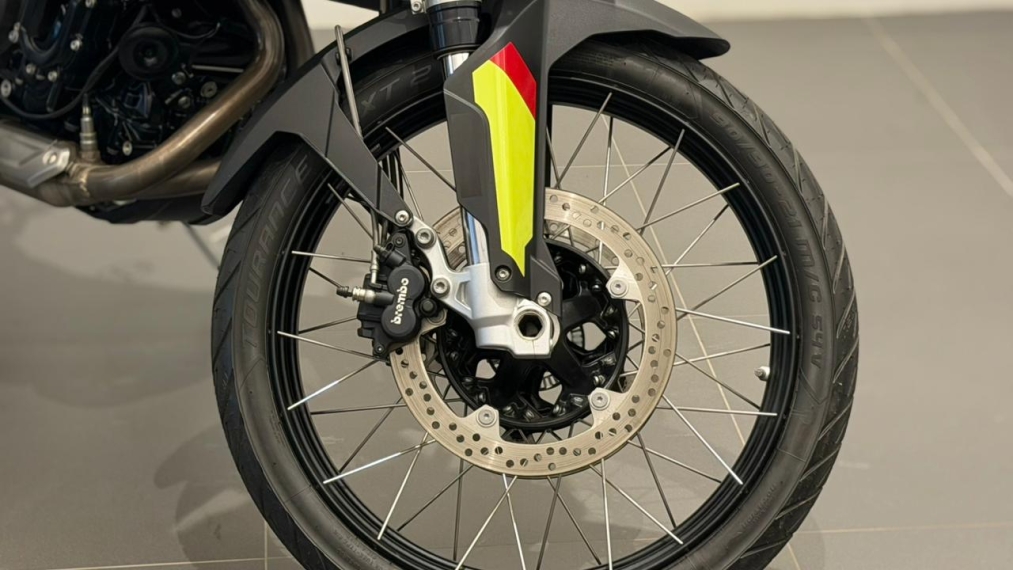 BMW Motorrad-F 900 GS-BMW F 900 GS PLUS