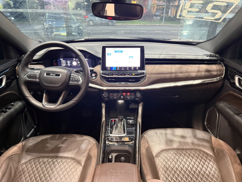 Jeep-COMMANDER-1.3 T270 TURBO FLEX OVERLAND AT6