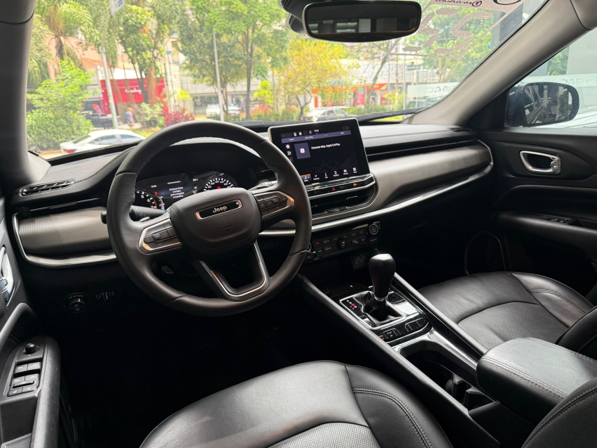 Jeep-COMPASS-1.3 T270 TURBO FLEX LONGITUDE AT6