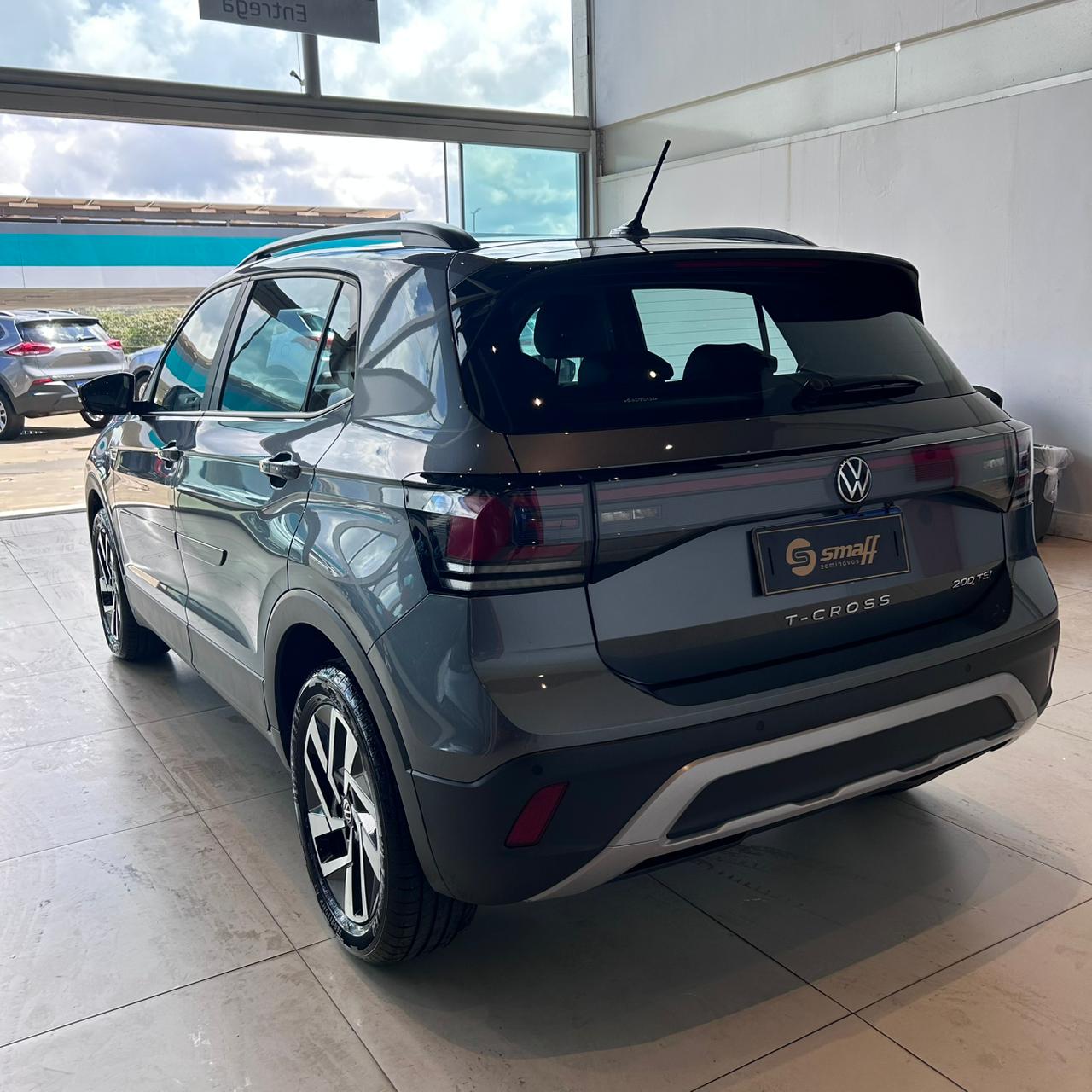 VW - Volkswagen-T-Cross-T-CROSS 1.0 200 TSI TOTAL FLEX AUT.