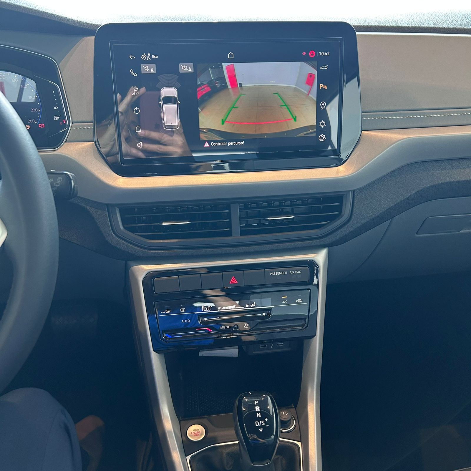 VW - Volkswagen-T-Cross-T-CROSS 1.0 200 TSI TOTAL FLEX AUT.