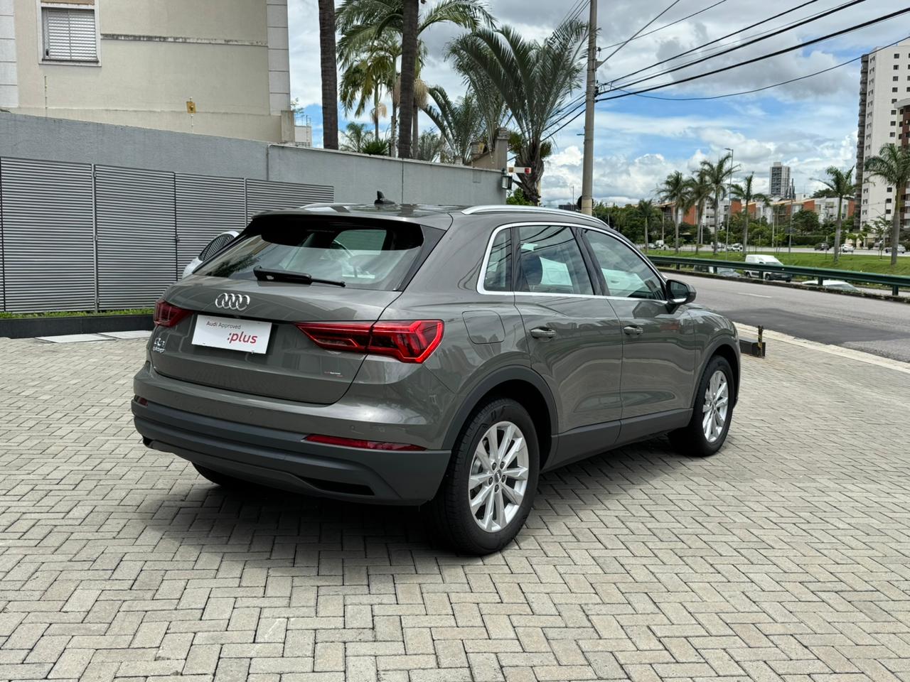 Audi-Q3-Q3 Prestige Plus 1.4 TFSI Flex S-tronic