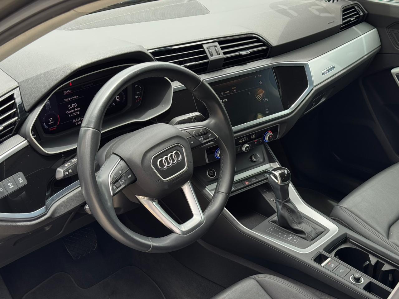 Audi-Q3-Q3 Prestige Plus 1.4 TFSI Flex S-tronic