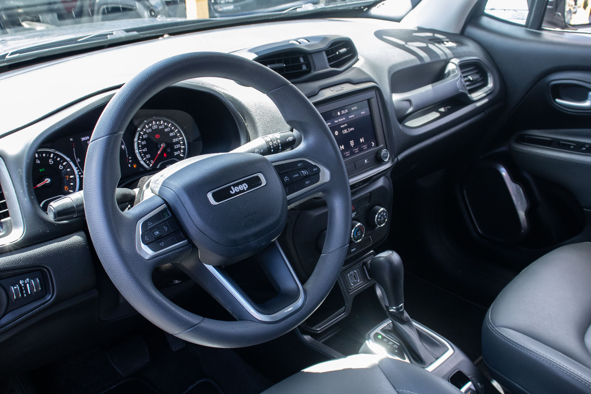 Jeep-RENEGADE-Renegade Sport T270 1.3 TB 4x2 Flex Aut.