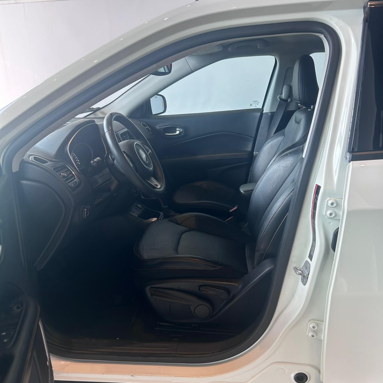 Jeep-COMPASS-COMPASS LONGITUDE 2.0 4x2 Flex 16V Aut.