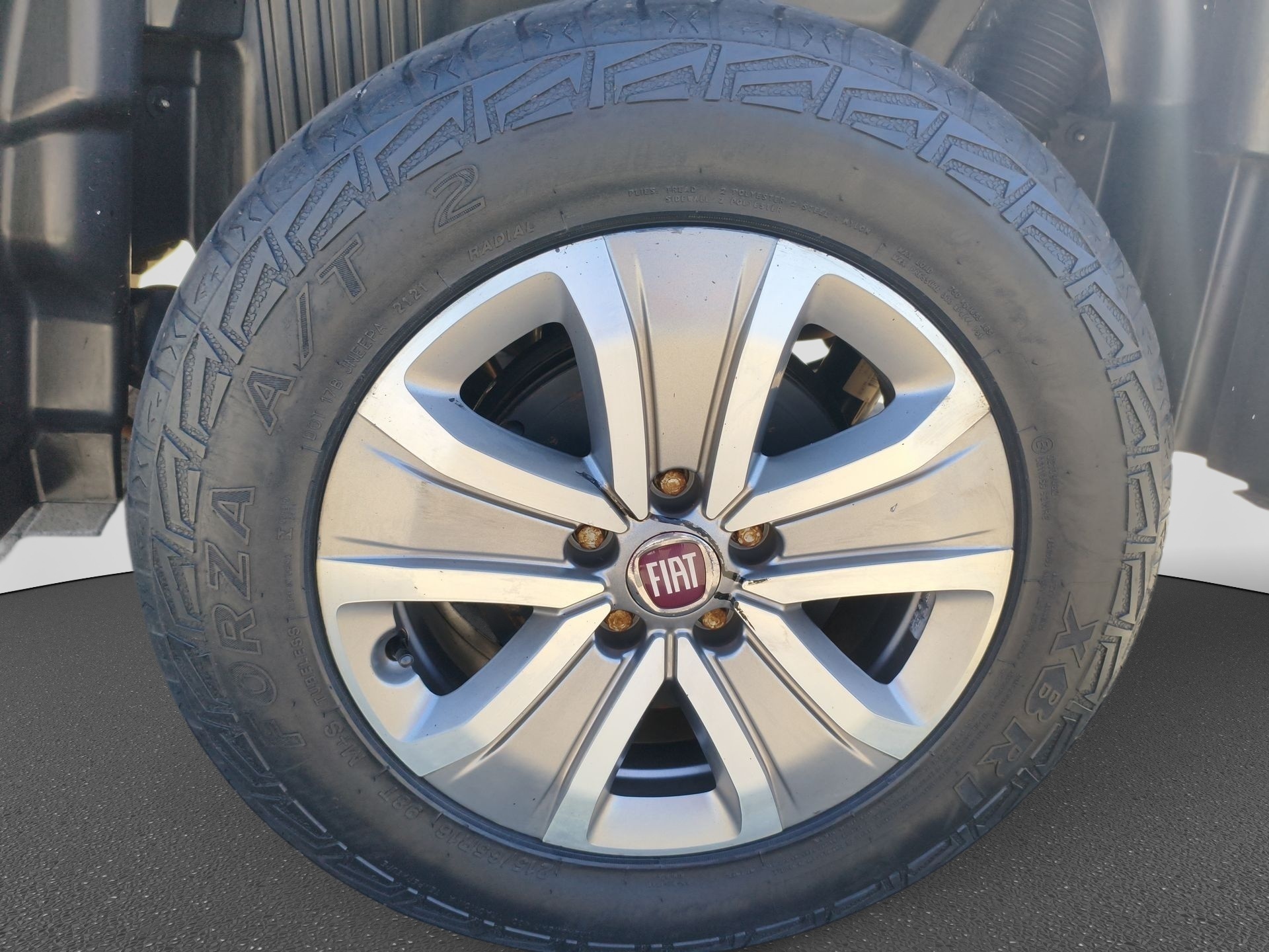 Fiat-TORO-Toro Freedom 1.8 16V Flex Aut.