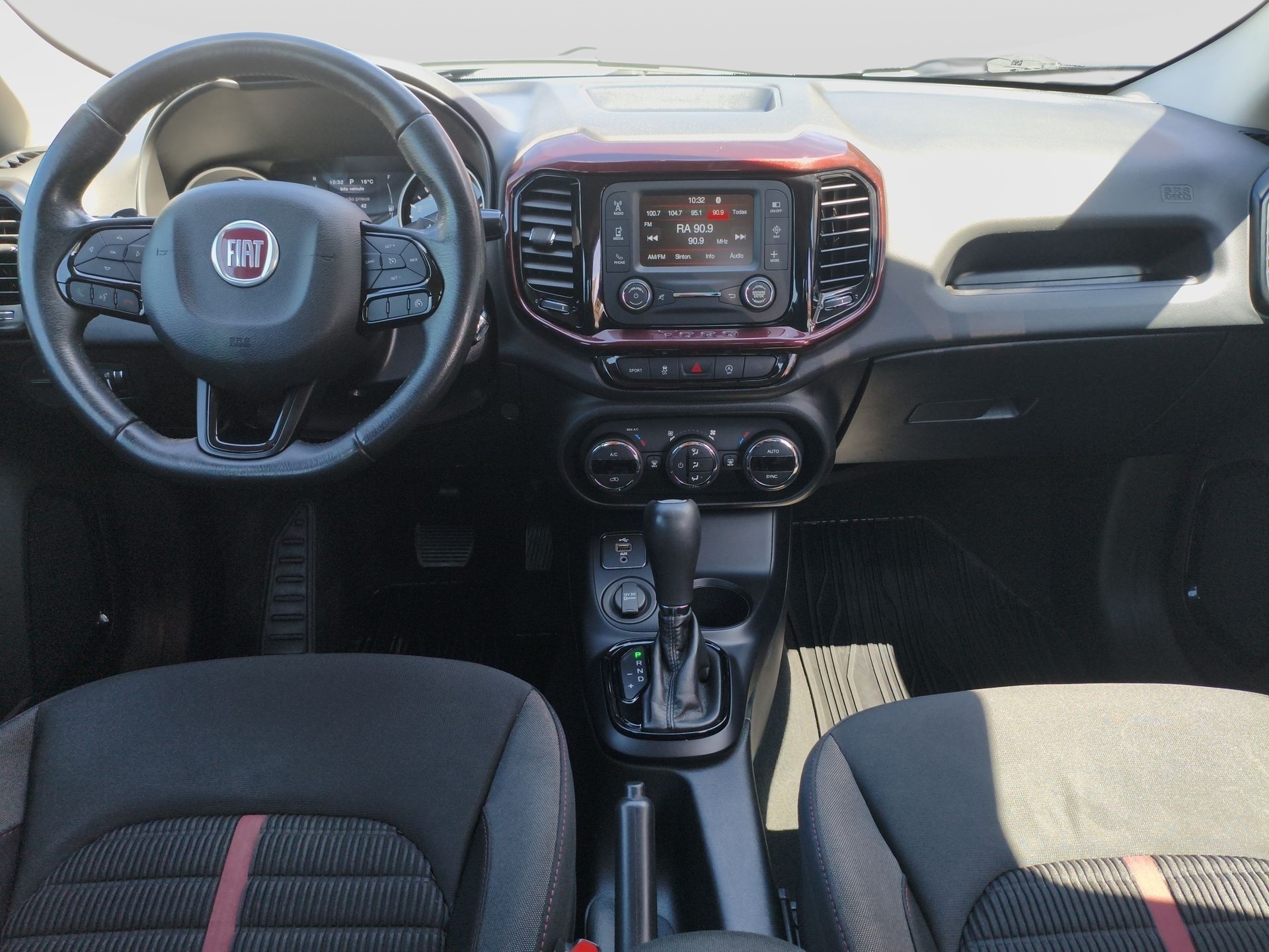 Fiat-TORO-Toro Freedom 1.8 16V Flex Aut.