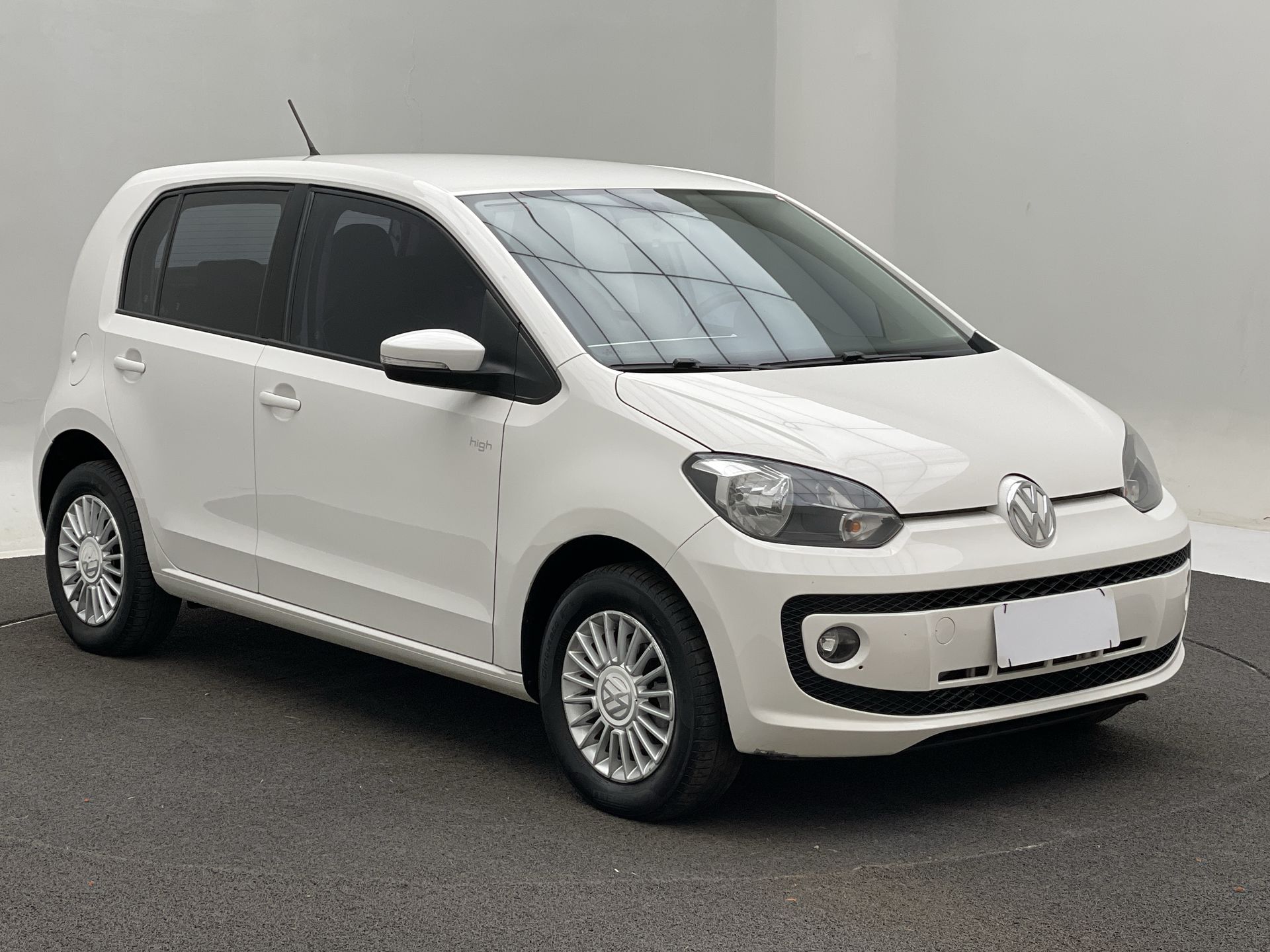 up! high 1.0 TSI Total Flex 12V 5p